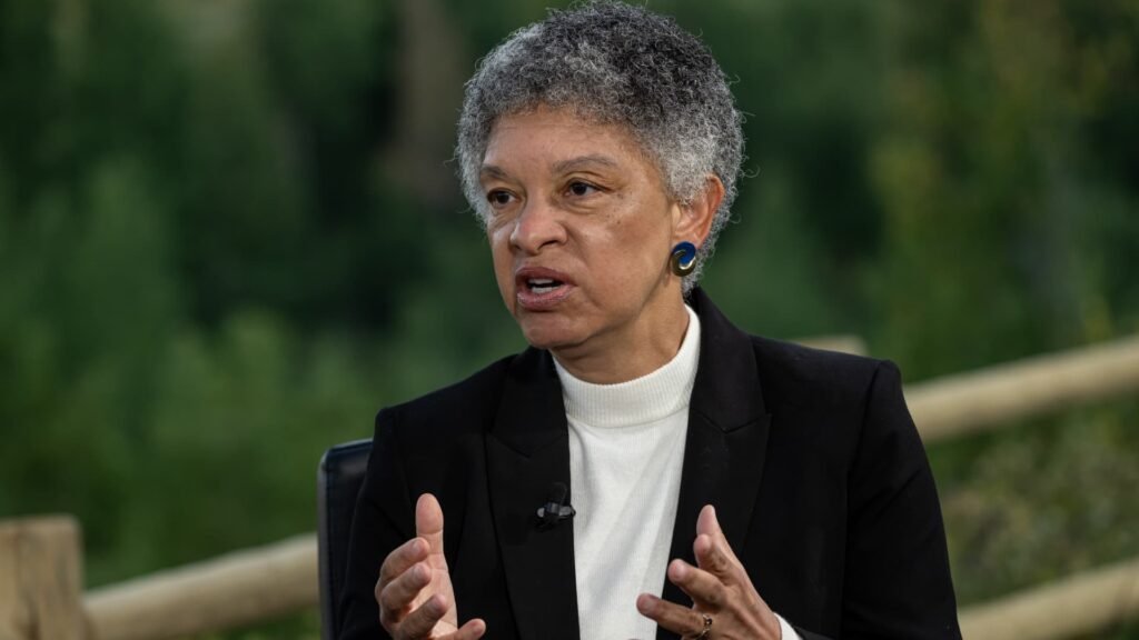 Still leaning against cutting rates next month