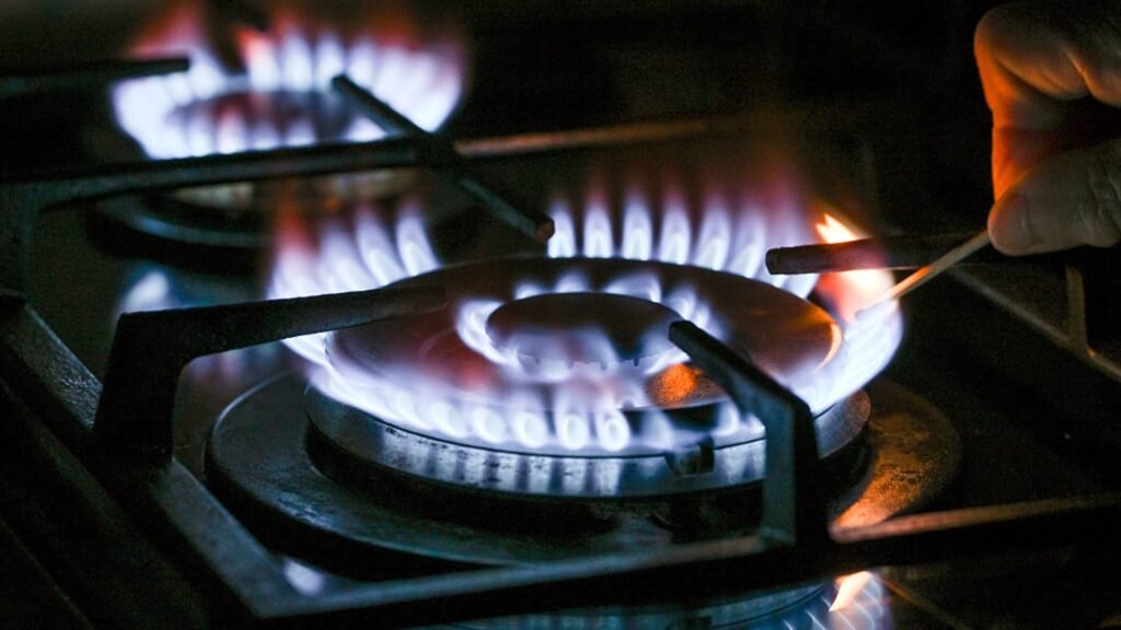 Euro zone inflation smashes through ECB target to 2.5%